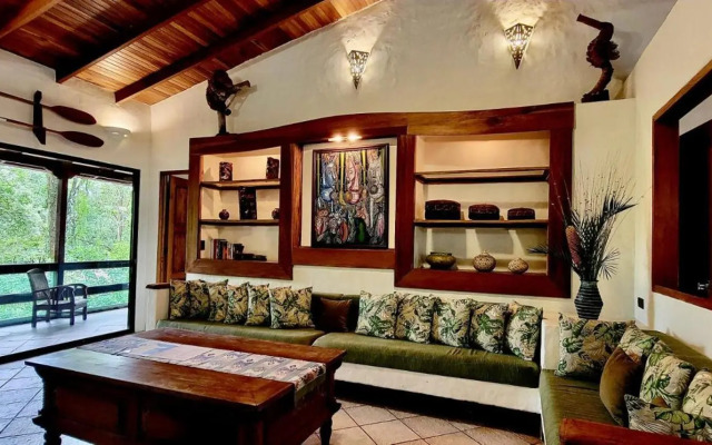 Toucan Villa Family Home w Private Pool Garden AC