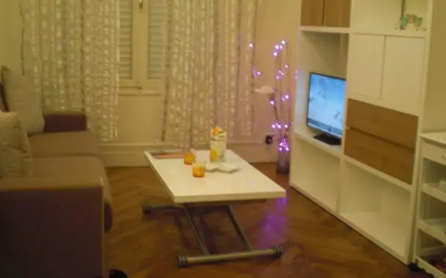 Studio Carré d'Or, à 50 m de la plage et du Négresco