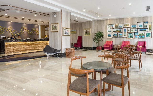 Days Inn Panyu
