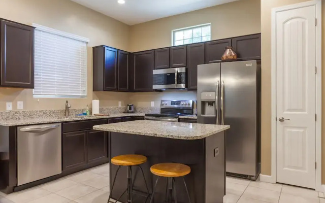 1204 Mesa