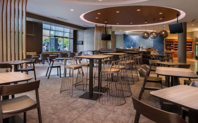 Springhill Suites Pittsburgh Southside Works