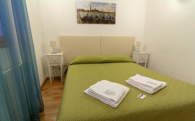 Veneziacentopercento B&B - Rooms & Apartments in Venice