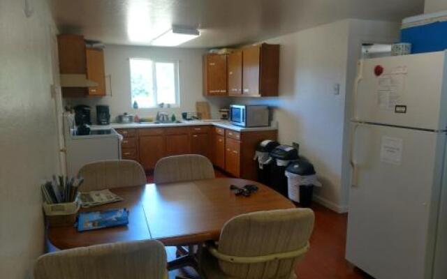 Lakeside Hostel & Guest House