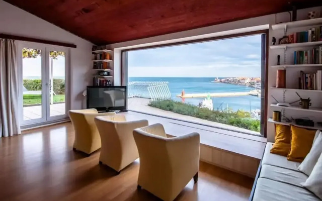 The Best View House