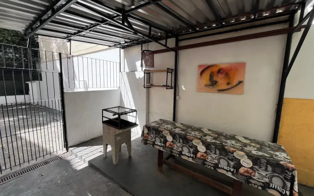 Colinna Hostel