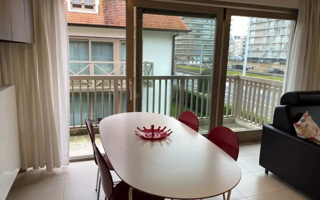 Apartment in Nieuwpoort With Terrace