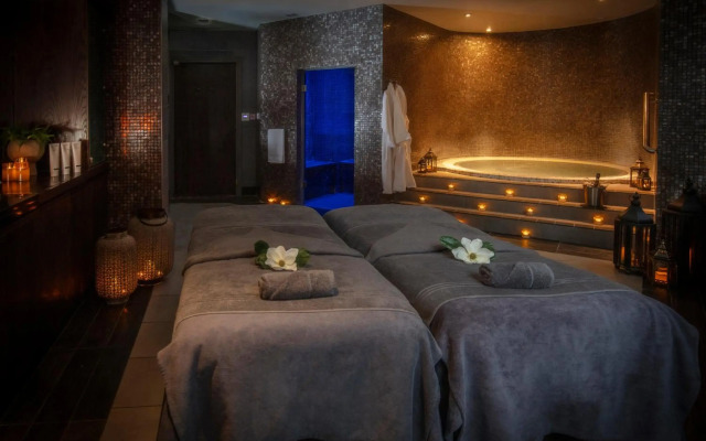 Oulton Hall Hotel, Spa & Golf Resort