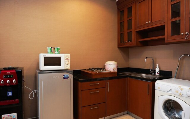 Stunning 1BR @ The Mansion of Kemang Apartment By Travelio