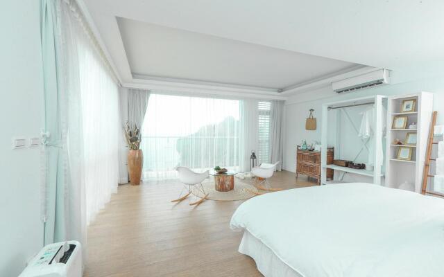 Ample Villa