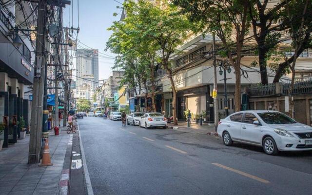 P4 Silom Large 2beds full kitchen WIFI 4-6pax