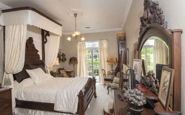 Inntiquity A Country Inn