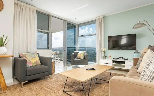 Apex on Smuts 2 bedroom luxury, Wifi