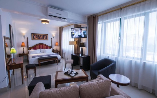 Palms Hotel