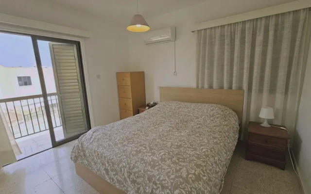 74 PRO - Stay Retro Retreat