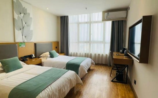 Green Haotai Hotel (Fengqiu Happiness Road Store)