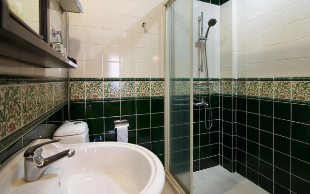 The Inn At Temple Street