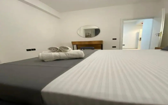 Hotel Maor