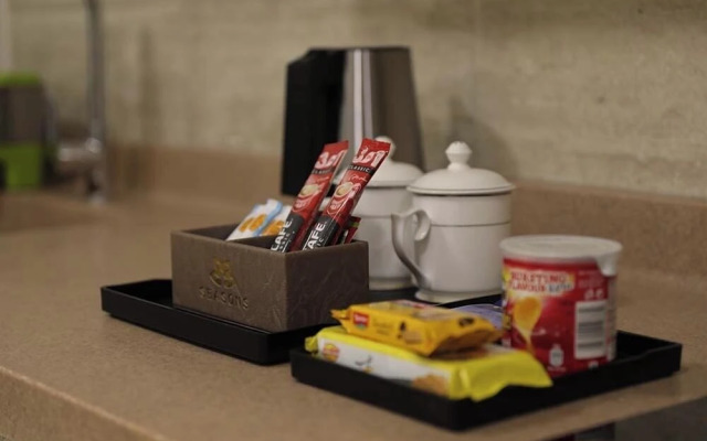 Seasons hotel suites