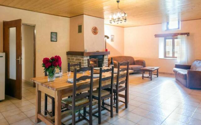 Gîte Sauvain, 4 pièces, 6 personnes - FR-1-496-42