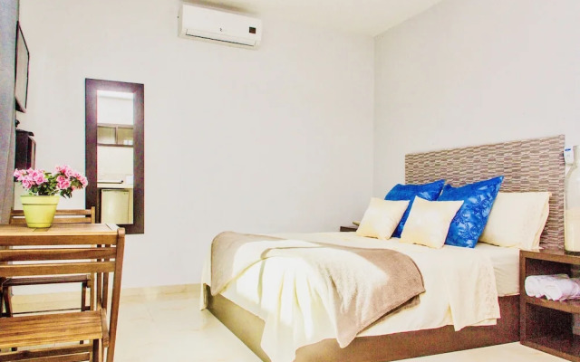 Room in Condo - Condohotel 5th Avenue Deluxe Triple Studio