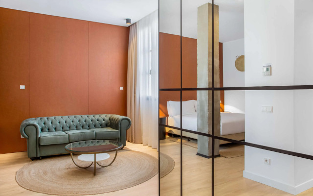 Atocha Hotel Madrid, Tapestry Collection by Hilton