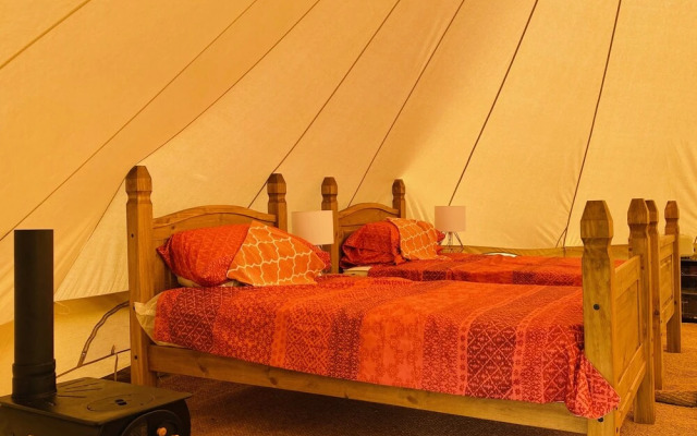 Anna-may Luxury Tent - Two Doubles