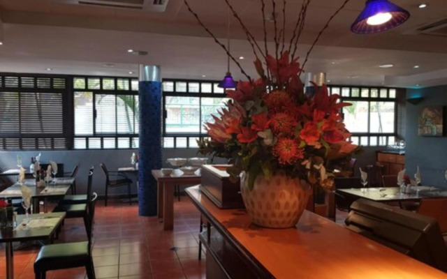 Court Classique Suite Hotel
