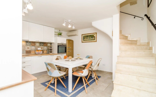 Holiday Home Tezoro Royal