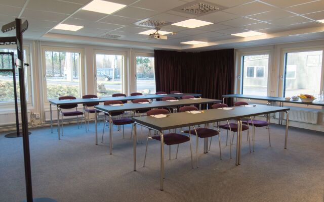 Best Western Arlanda Plus Park Airport Hotel