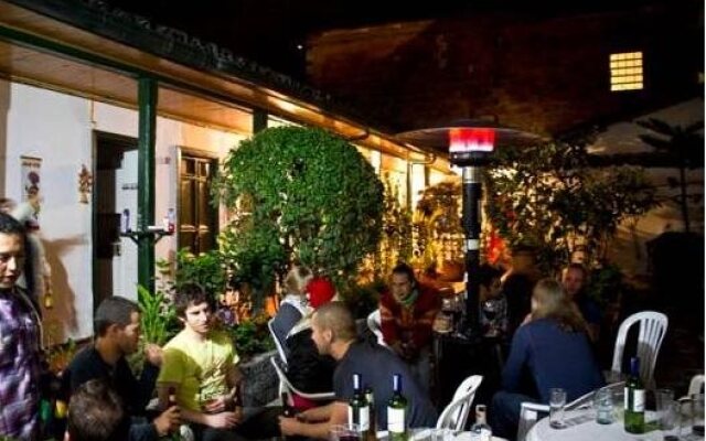 Hostal Sue Candelaria - Hostel