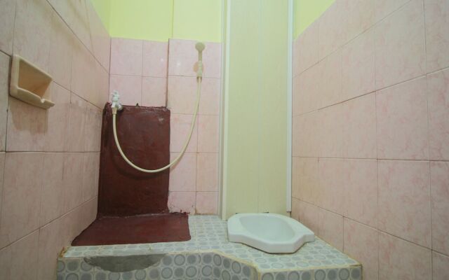 SPOT ON 2305 Andys Nur Penginapan