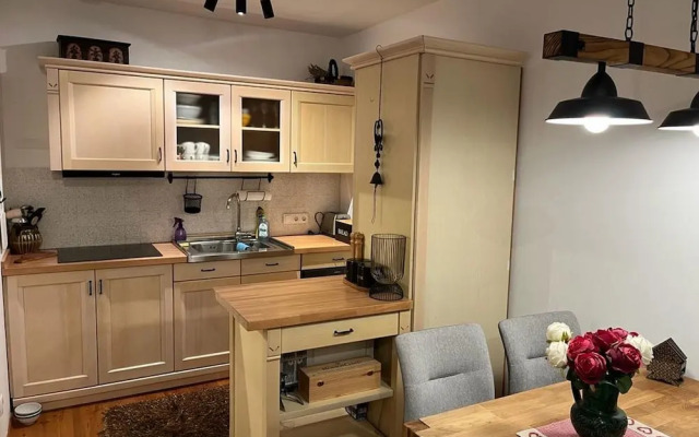Rossiniweg Warm and Lovely Apartment With Terrace