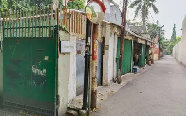 DeKuningan House