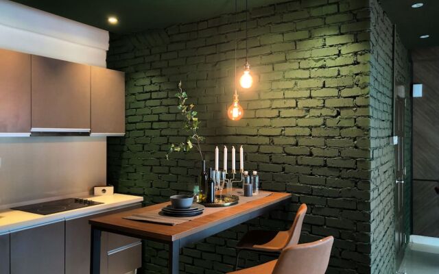 Wong's Homestay at Regalia Residence