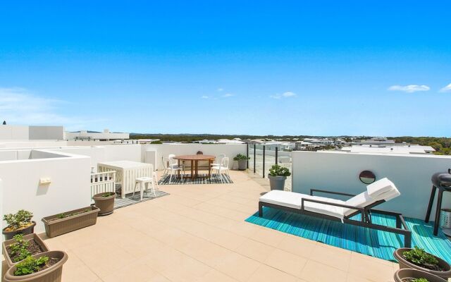 Cotton Beach Northern Rooftop 50
