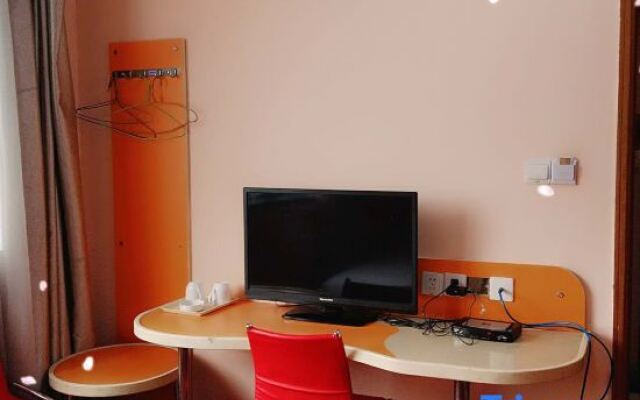 Yuguang Hotel (Shanghai Railway Station Branch)