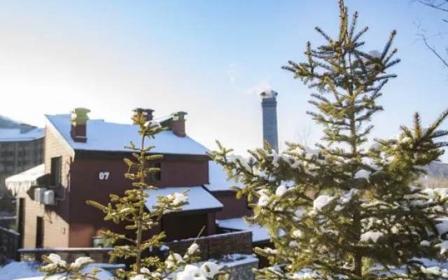 Fenglin Evening Villa (Jilin Songhua Lake Resort Ski Resort) – Outside – Jilin