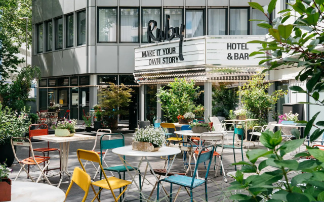 Ruby Leni Hotel Dusseldorf