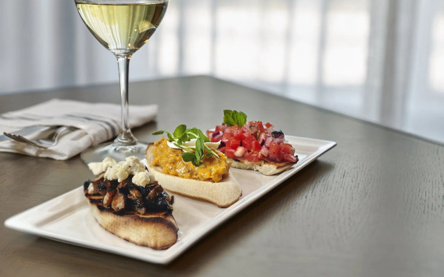 The Hotel Saskatchewan, Autograph Collection