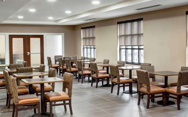 Comfort Inn & Suites, Caldwell,  OH