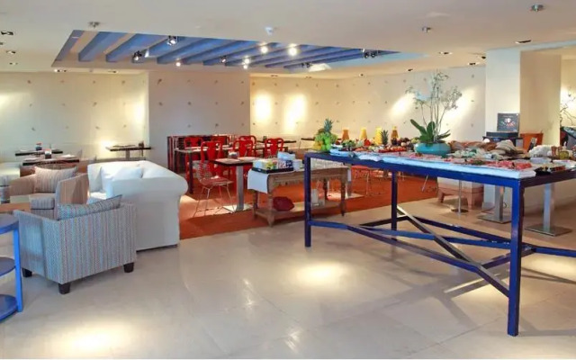 Maritimo De Sotogrande Club Hotel