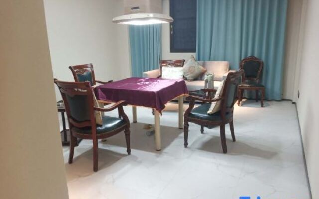 Xiandai Holiday Hotel