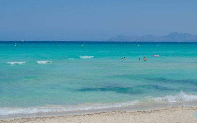 Villa With Pool & Terrace