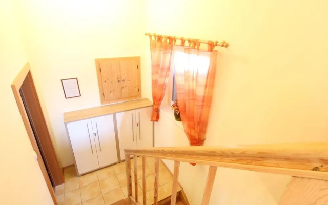 Snug Apartment in Kitzbühel - Kirchberg near Ski Slopes