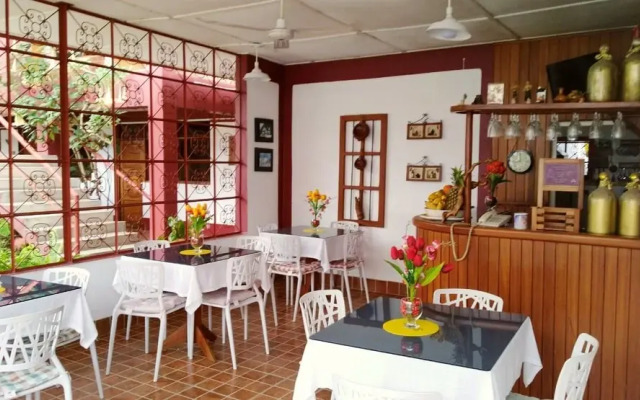 Capricornio Inn & Suites
