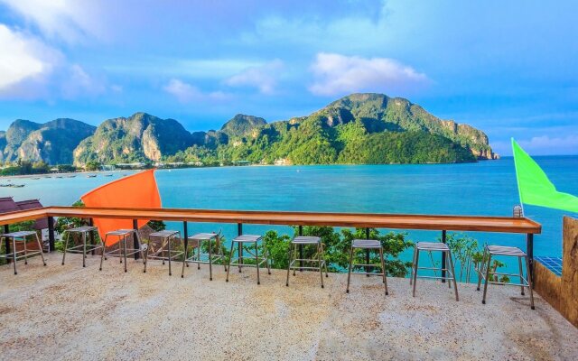 Phuphaya Seaview Resort