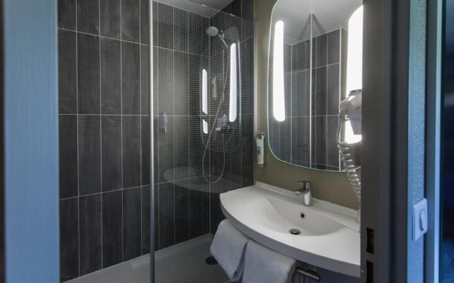 ibis Senlis