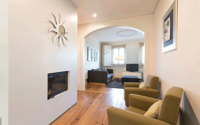 3br D.Luis Bridge House & Terrace by Guestready