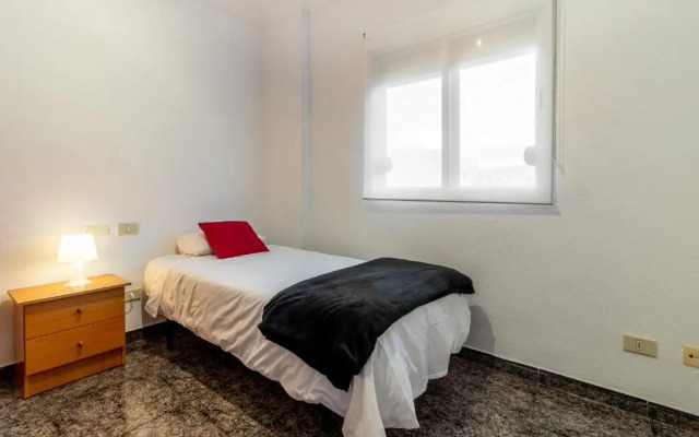 Flatguest Cicer - 3bdr + Balcony + Beach