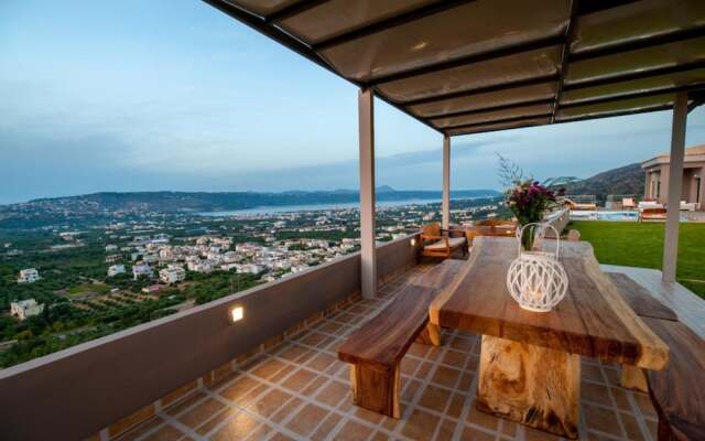 Villa Kedria with a panoramic ocean view